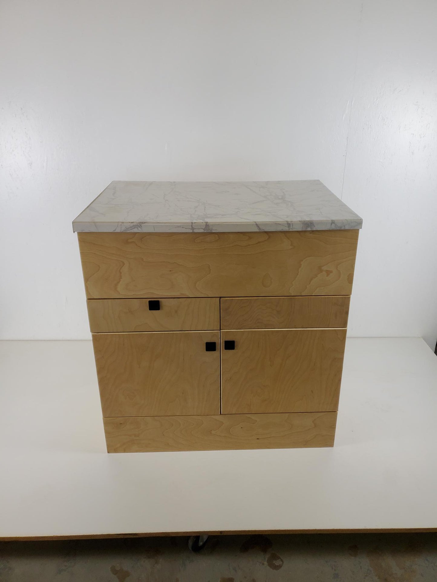 Ford Transit 148, Large Kitchen Unit