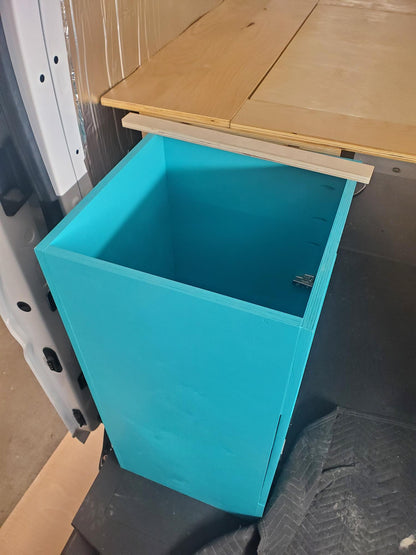 Ford Transit 148, Medium Sink Unit