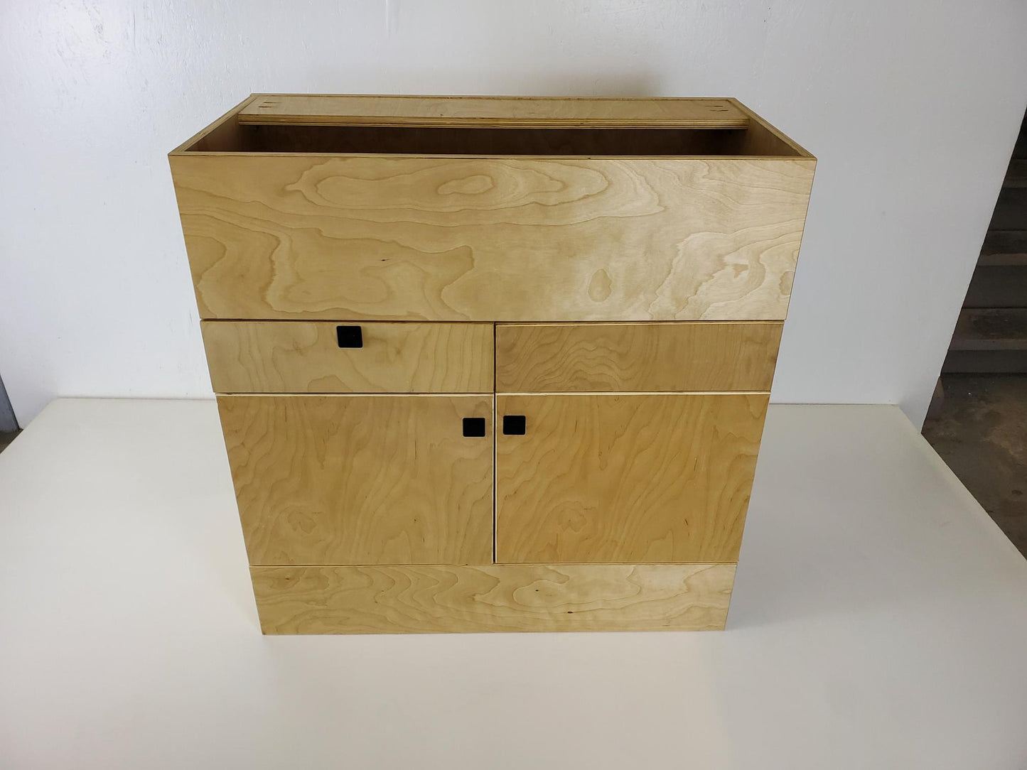 Ford Transit 148, Large Kitchen Unit