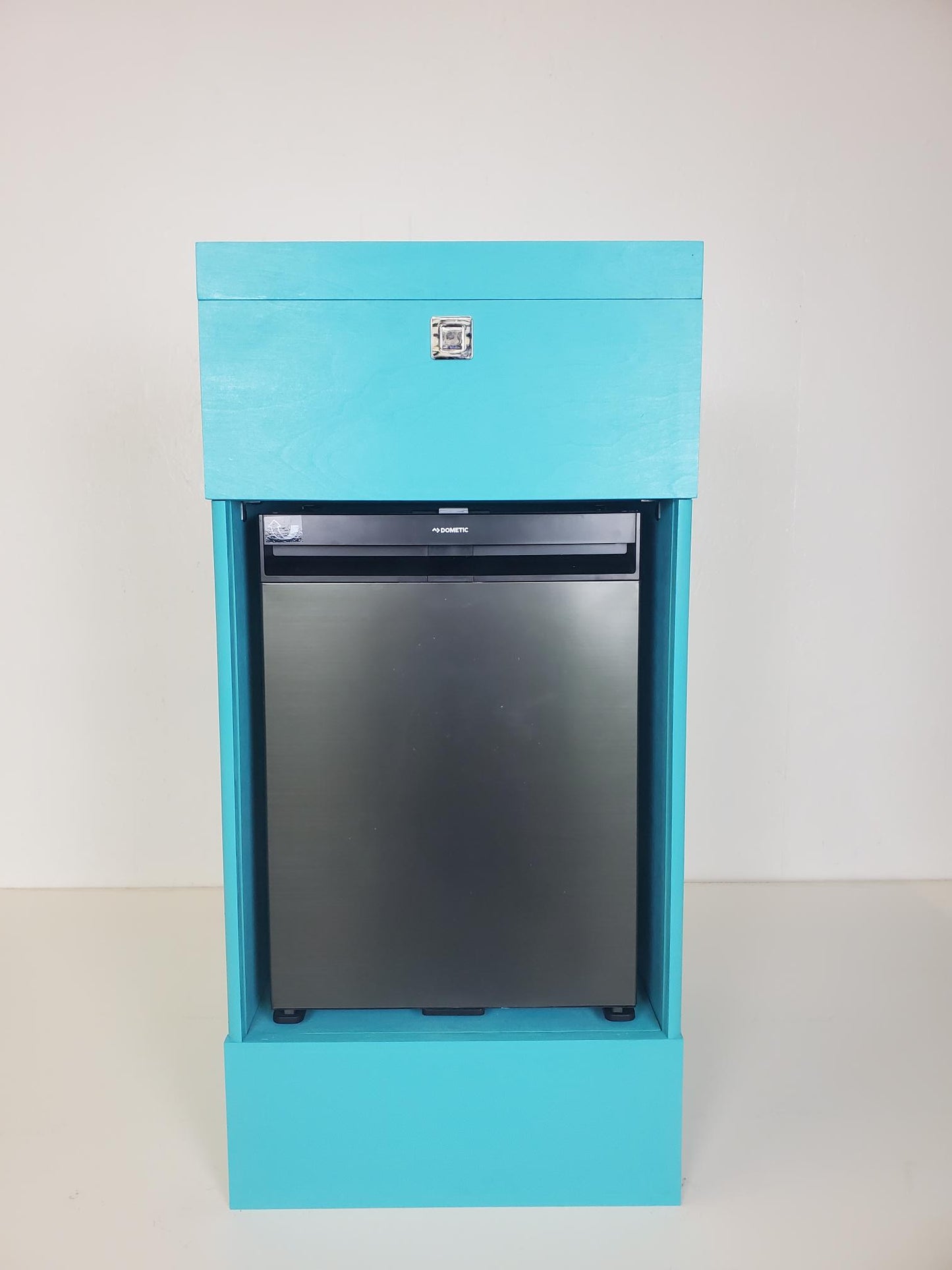 Ford Transit 148, Fridge Unit