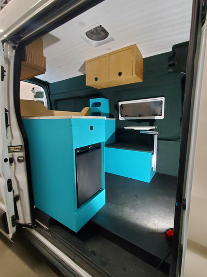 Ford Transit 148, Fridge Unit
