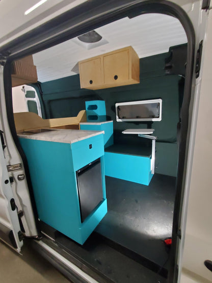 Ford Transit 148, Fridge Unit